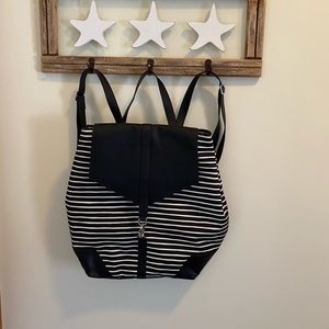 🌹 Stella and dot backpack